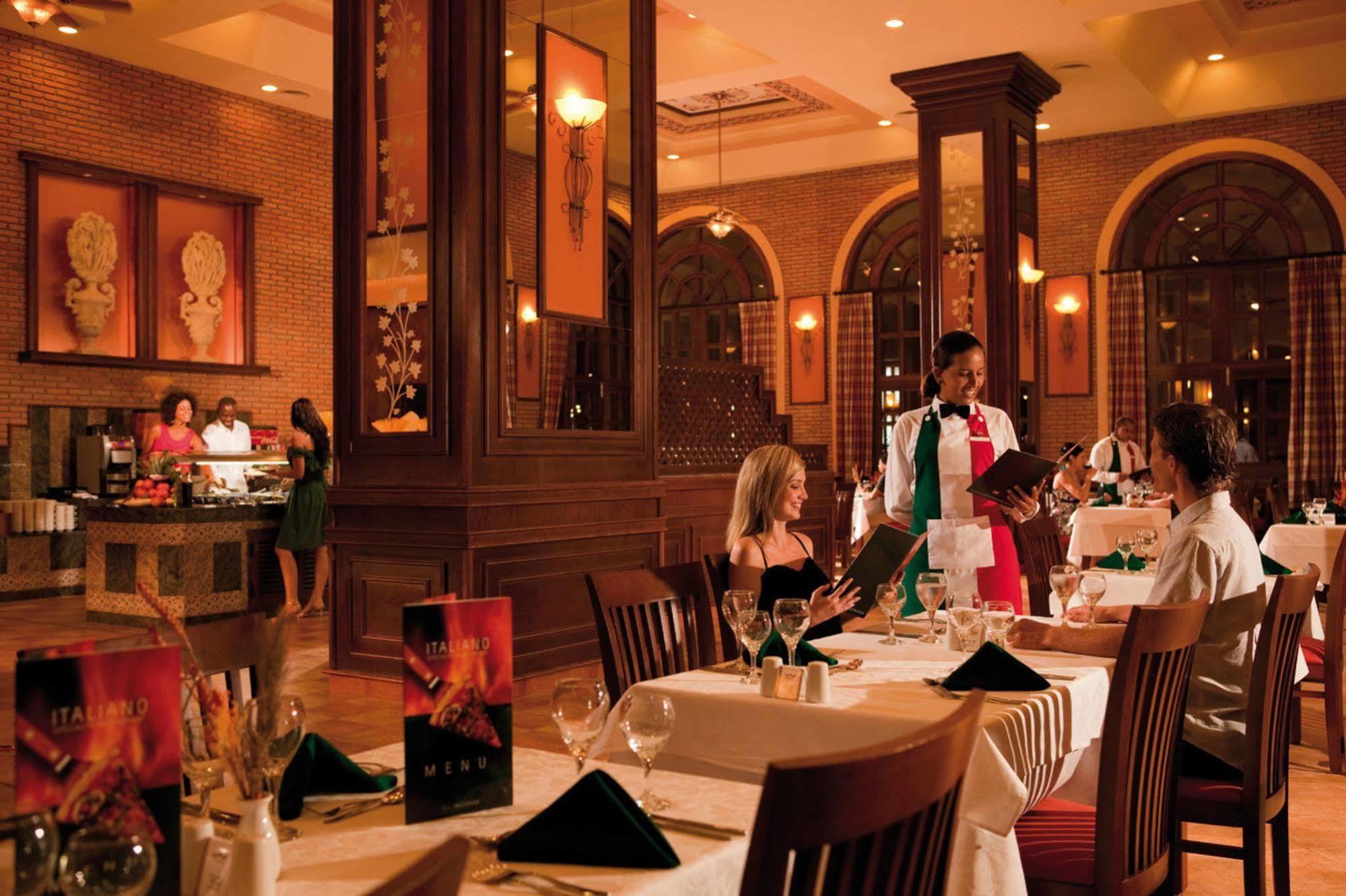 Hotel Riu Guanacaste Sardinal Restaurant foto